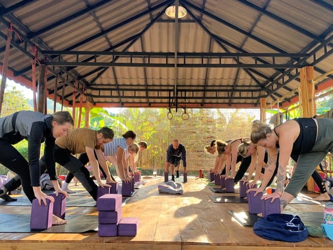 Yoga-retreats-chiang-mai-3